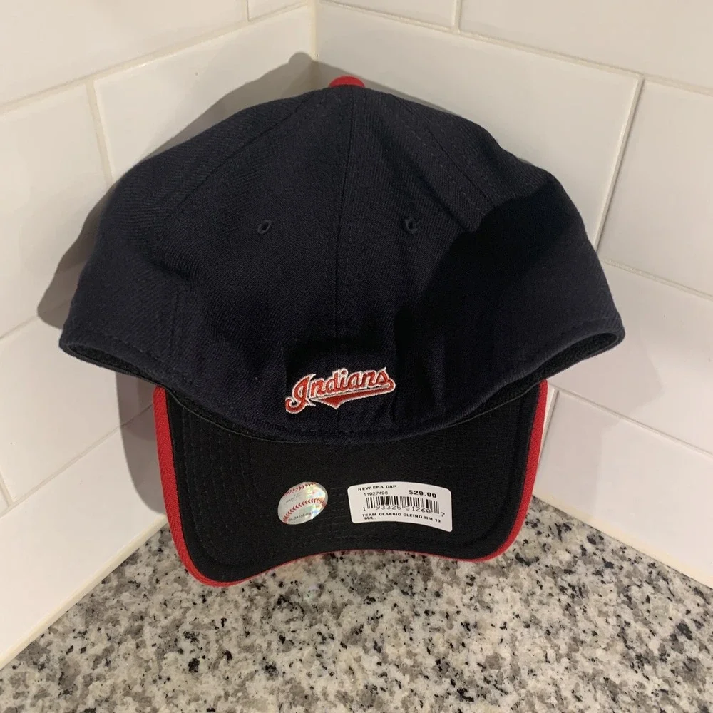 Cleveland Indians New Era 39THIRTY Navy Red Team Classic Stretch Flex Hat M/L